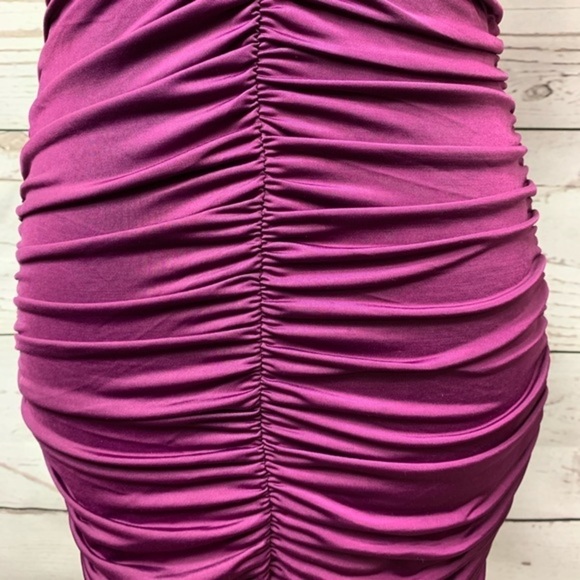 NWOT Venus Ruched Halter Bodycon Dress - Picture 4 of 7